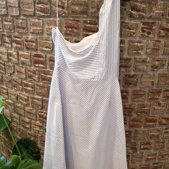 Banana Republic Dress - Picture 2 of 5